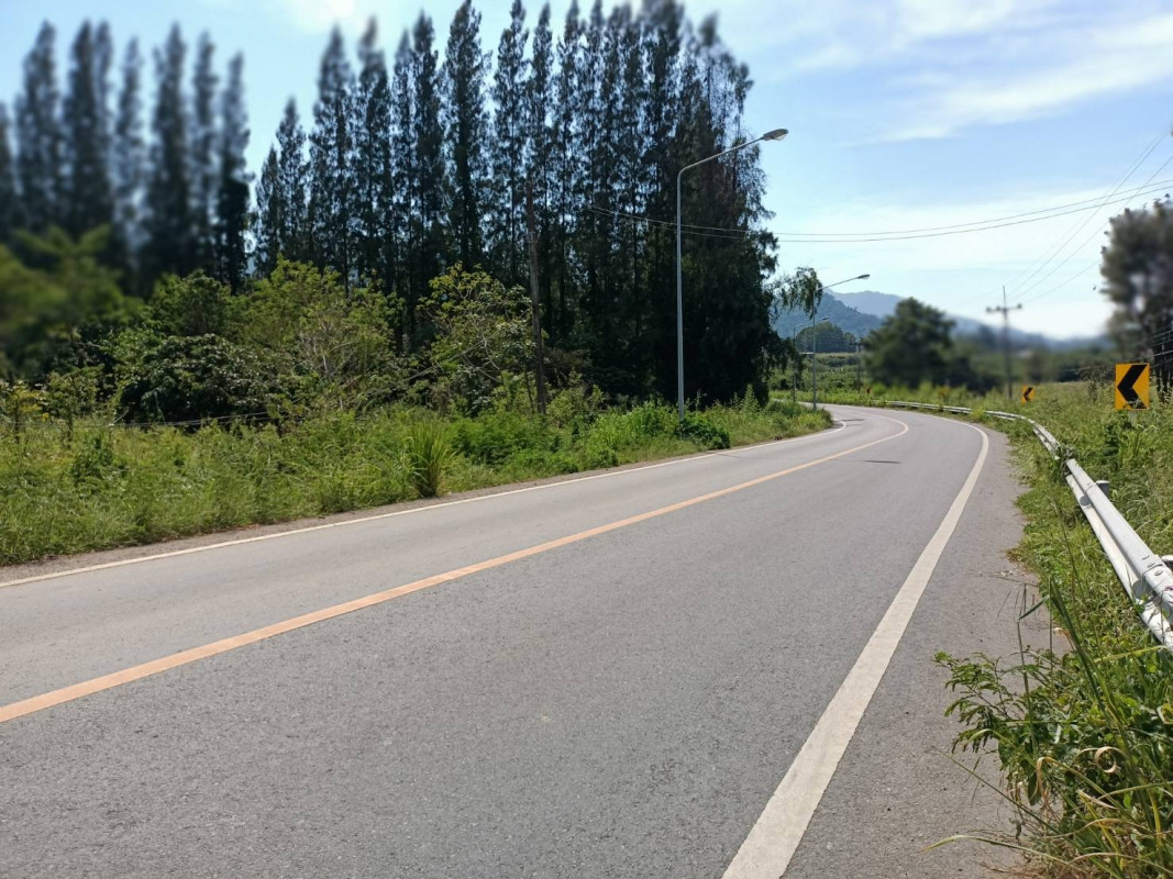 ที่ดินเปล่า จันทบุรี โป่งน้ำร้อน หนองตาคง 26700000