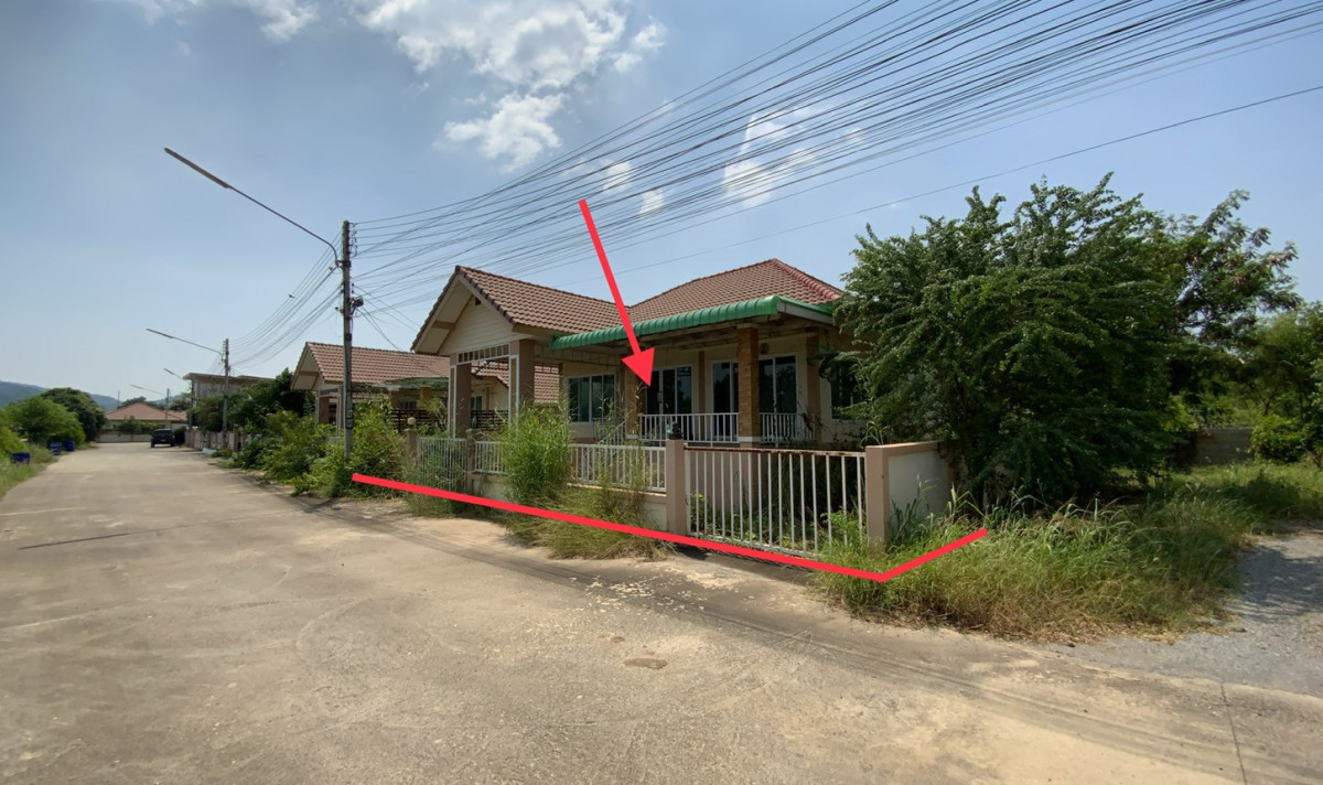 Single house Loburi Phatthana Nikhom Chong Sarika 1900000