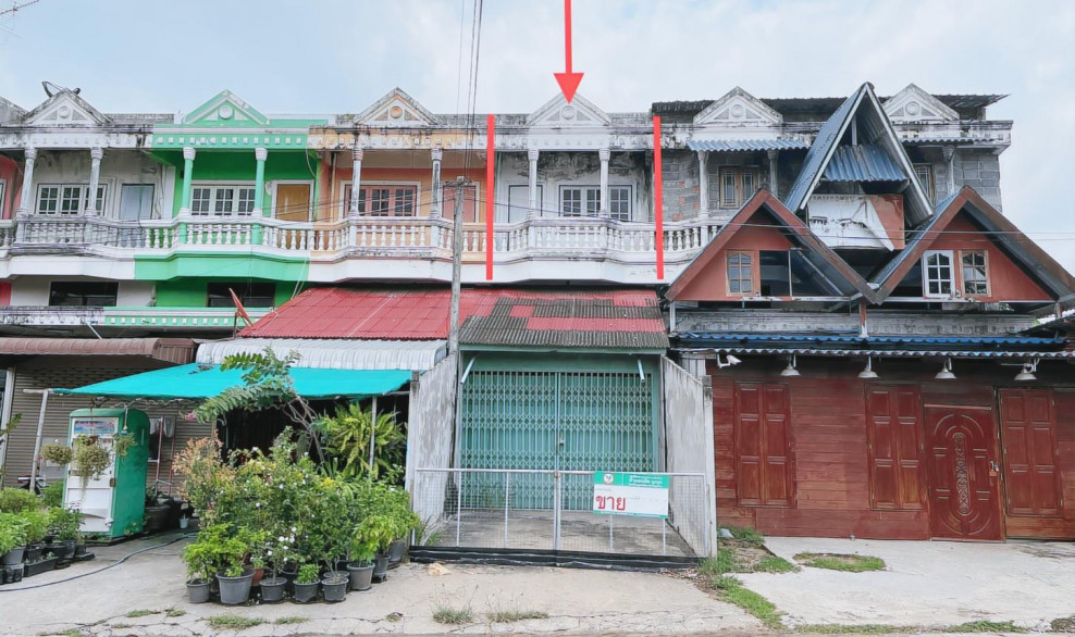 Commercial building Uthai Thani Thap Than Thapthan 1300000