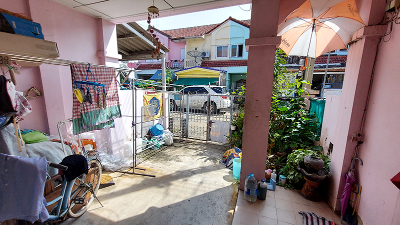 ทาวน์เฮ้าส์ ศิริวรรณ 1 นนทบุรี เมืองนนทบุรี บางกร่าง 1300000