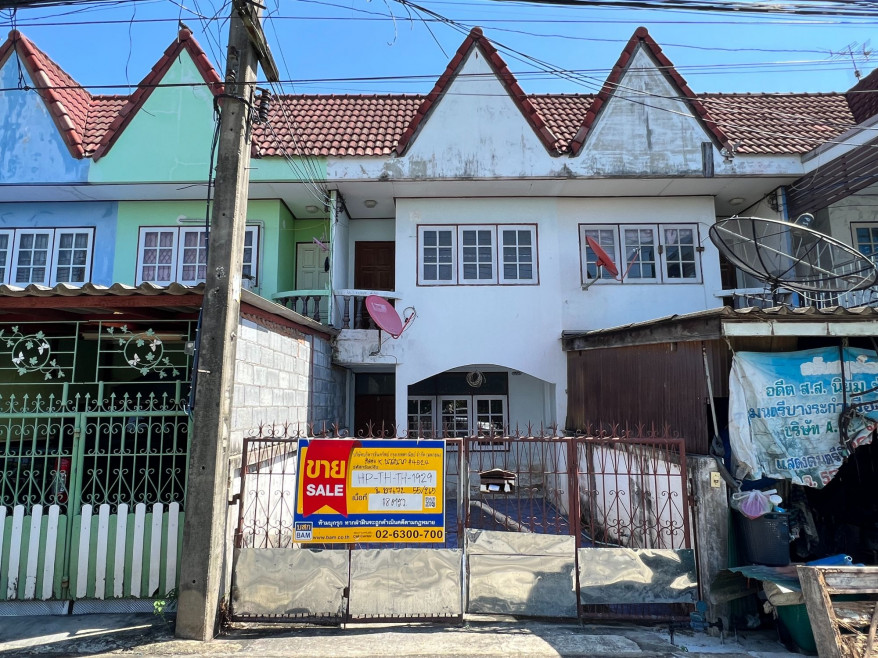 Townhouse Pathum Thani Mueang Pathum Thani Ban Chang 1050000