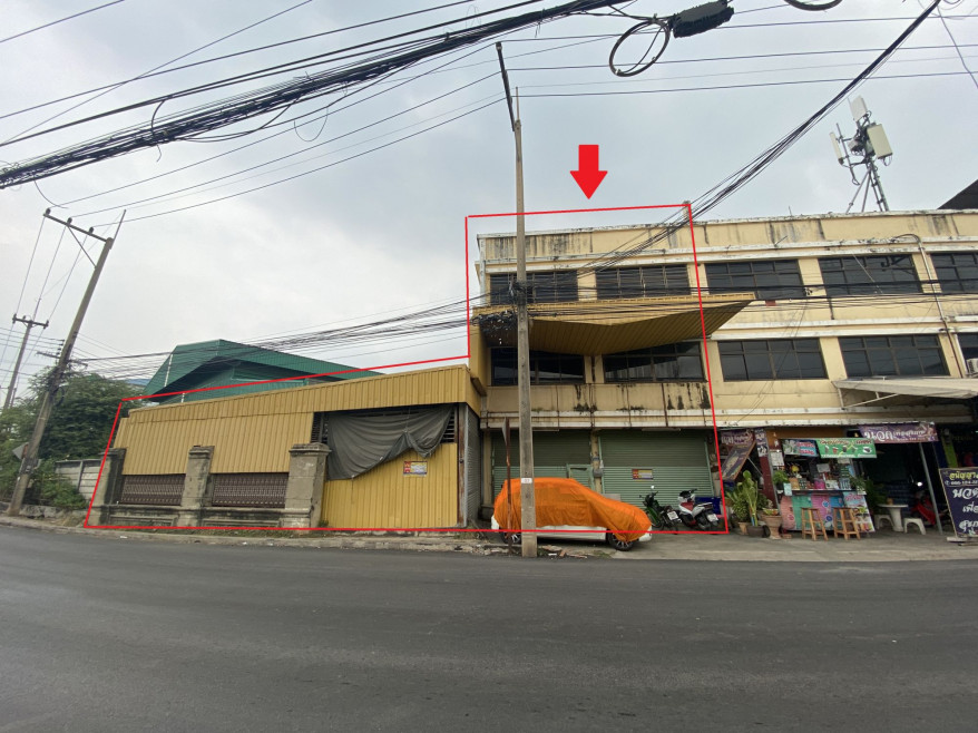 Commercial building Samut Sakhon Krathum Baen Om Noi 7350000