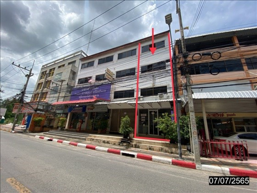 Commercial building Nakhon Sawan Mueang Nakhon Sawan Pak Nam Pho 6200000