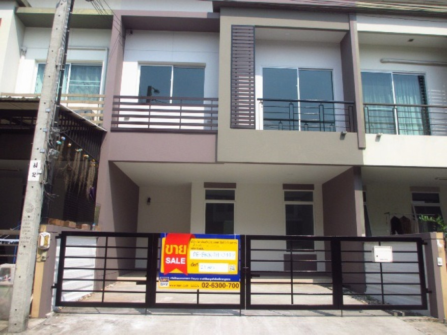 Townhouse Bangkok Khlong Sam Wa Bang Chan 2520000