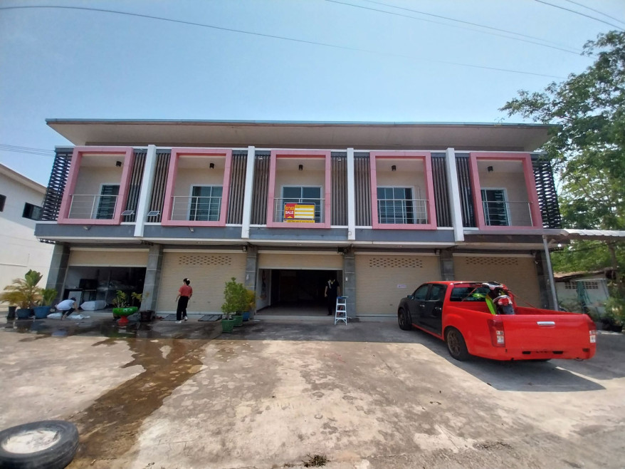 Commercial building Kalasin Kuchinarai Bua Khao 1995000