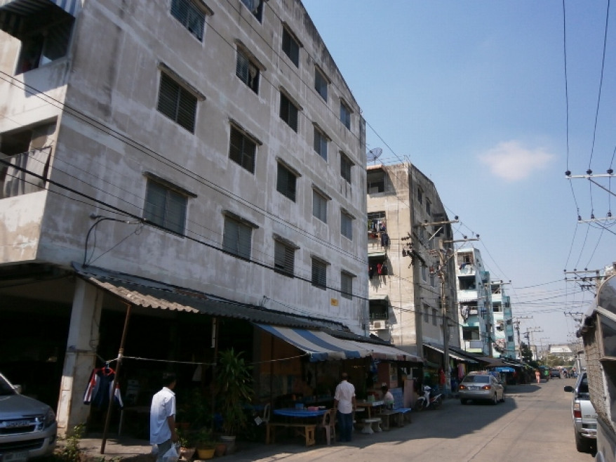 Condominium Samut Prakan Phra Pradaeng Bang Chak 210000