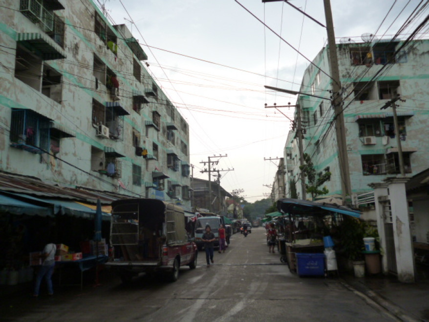 Condominium Samut Prakan Phra Pradaeng Bang Chak 210000