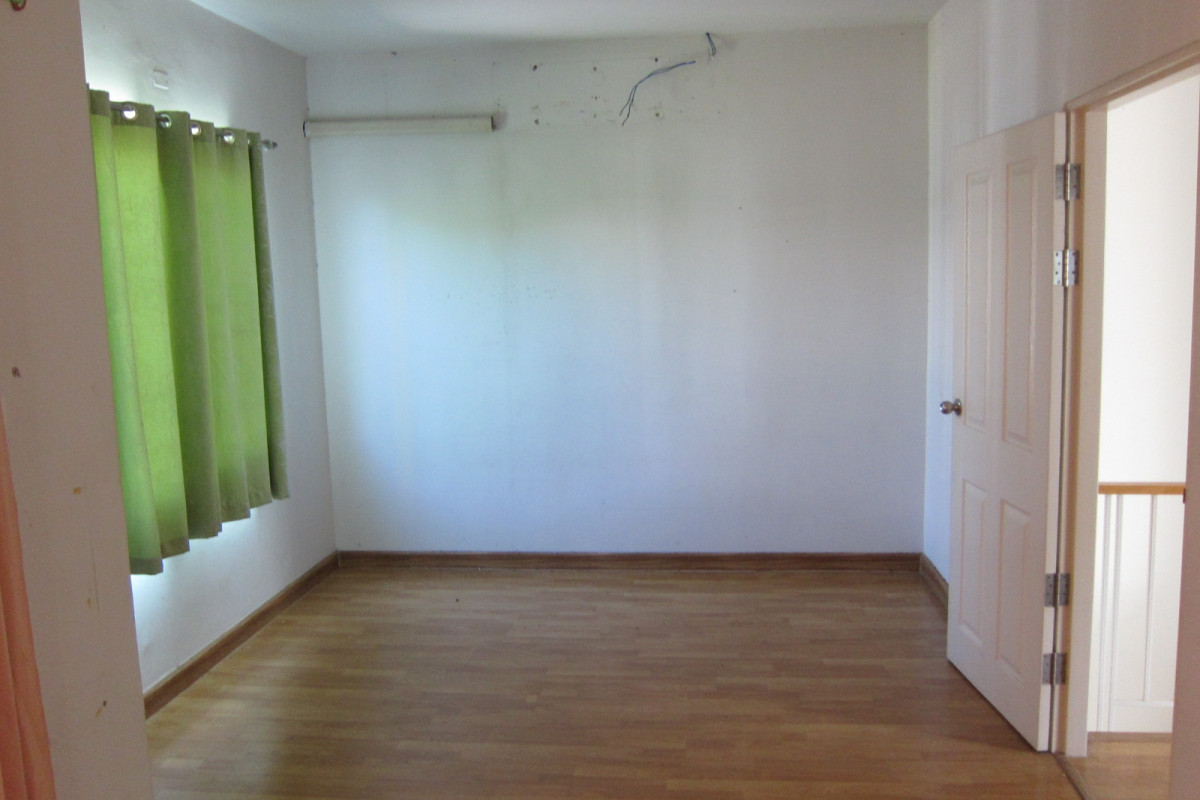 Townhouse Pathum Thani Lam Luk Ka Lat Sawai 1600000