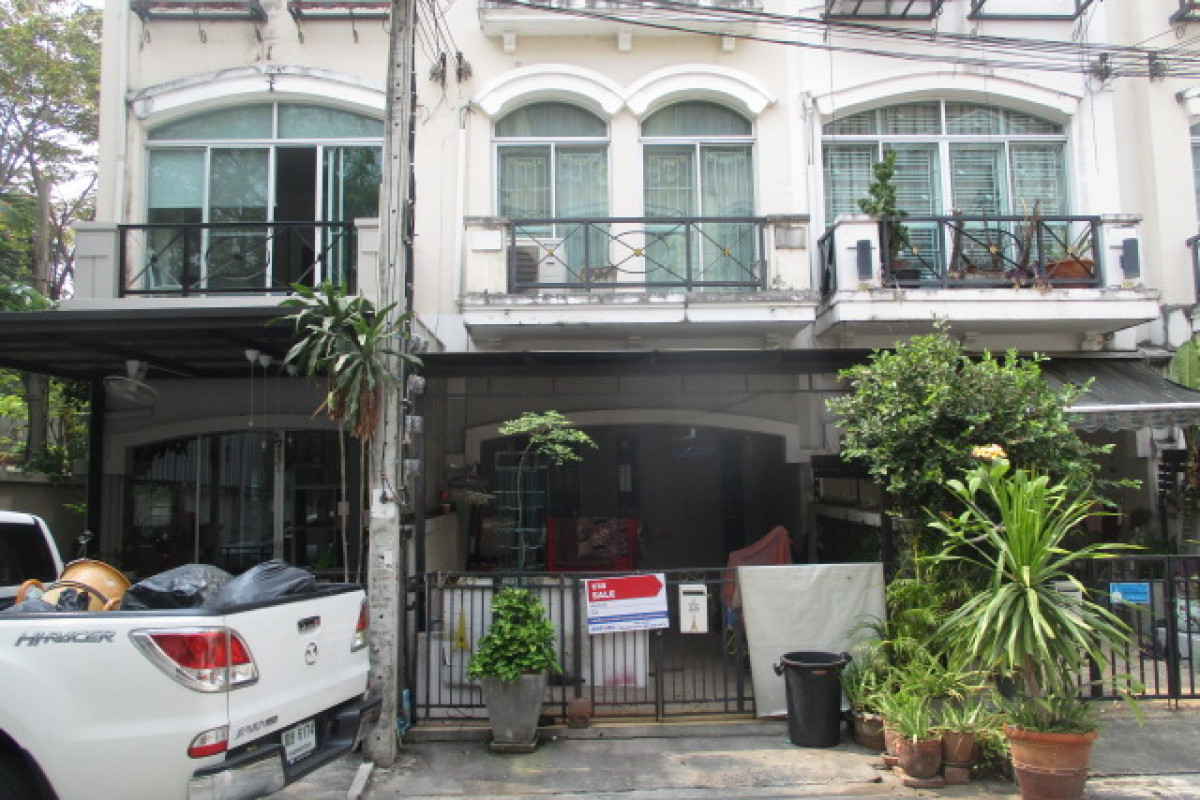 ทาวน์เฮ้าส์ บ้านกลางเมือง THE PARIS พระราม 9 กรุงเทพมหานคร บางกะปิ หัวหมาก 3550000