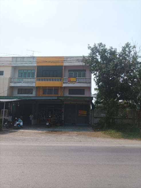 Commercial building Phetchaburi Mueang Phetchaburi Chong Sakae 2048000