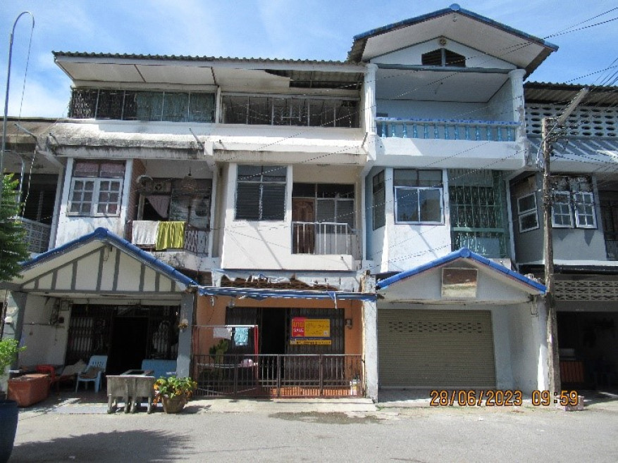 Commercial building Pattani Mueang Pattani A Noru 998000