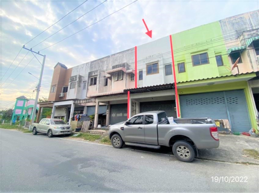 อาคารพาณิชย์ ชลบุรี บางละมุง ตะเคียนเตี้ย 1850000