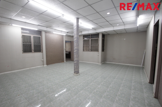 Residential land/lot Bangkok Phasi Charoen Bang Waek 8200000