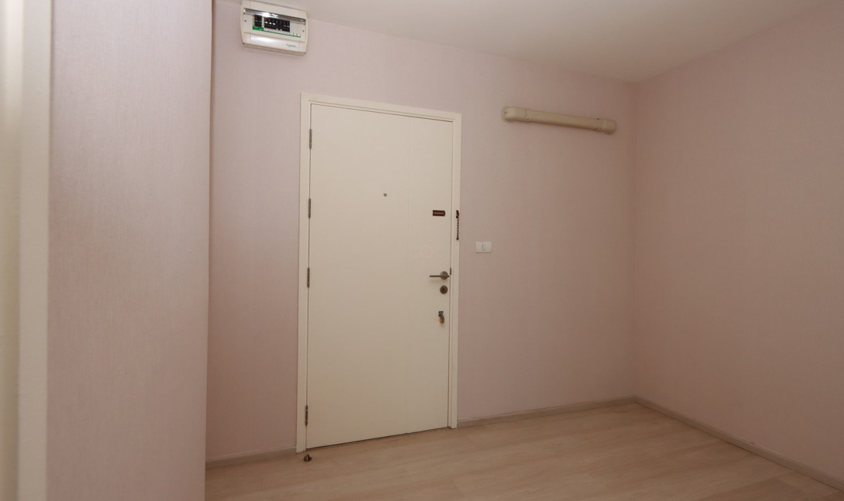 Condominium Nonthaburi Mueang Nonthaburi Bang Kraso 2100000