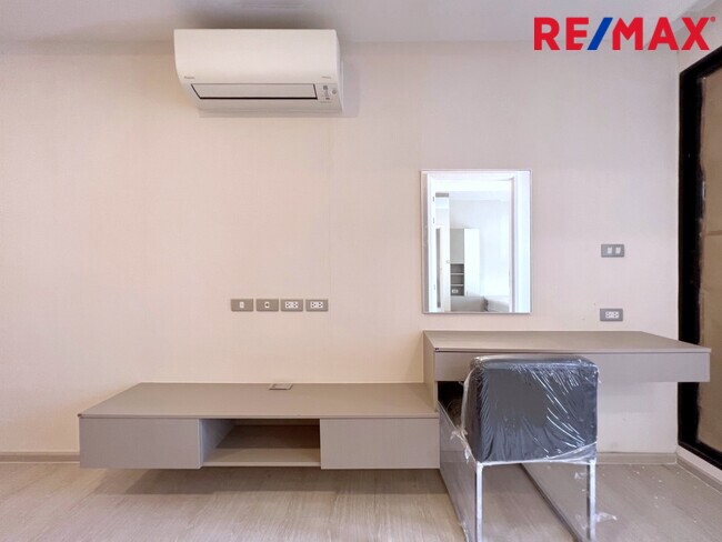 คอนโด ขาย.. VTara Sukhumvit 36 ห้องใหม่ ไม่เคยเข้าอยู่!! 1 BEDROOM ห้องขนาดใหญ่ Fully Furnished พร้อมอ่างอาบน้ำ >> ใกล้ BTS ทองหล่อ กรุงเทพมหานคร คลองเตย พระโขนง 4950000