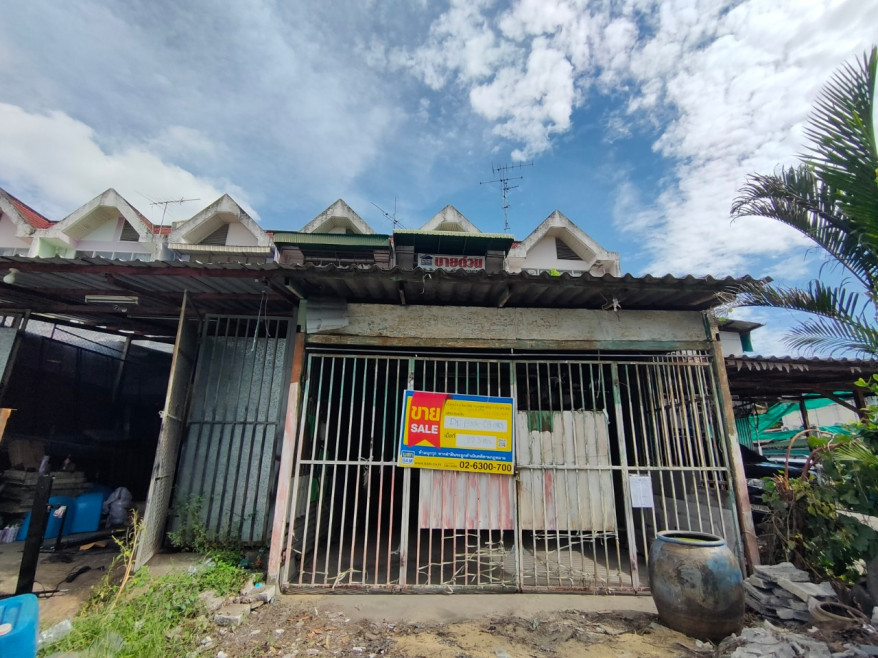 Commercial building Bangkok Lat Krabang Khlong Song Ton Nun 3150000