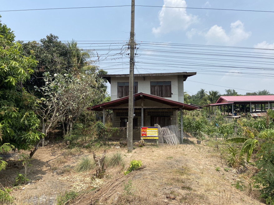 Single house Surin Rattanaburi Nam Khiao 569000
