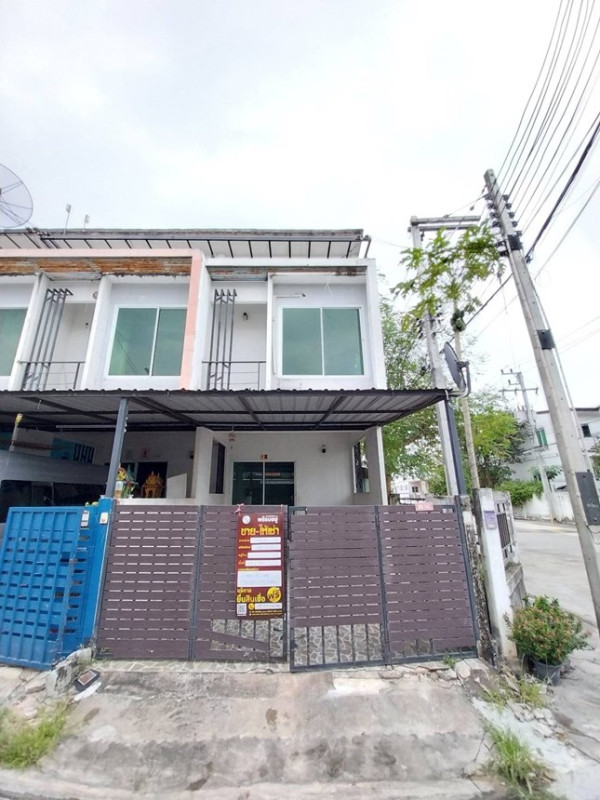 ทาวน์เฮ้าส์ หมู่บ้านสมาร์ทแลนด์นิวสไตล์ ชลบุรี ศรีราชา บ่อวิน 1800000