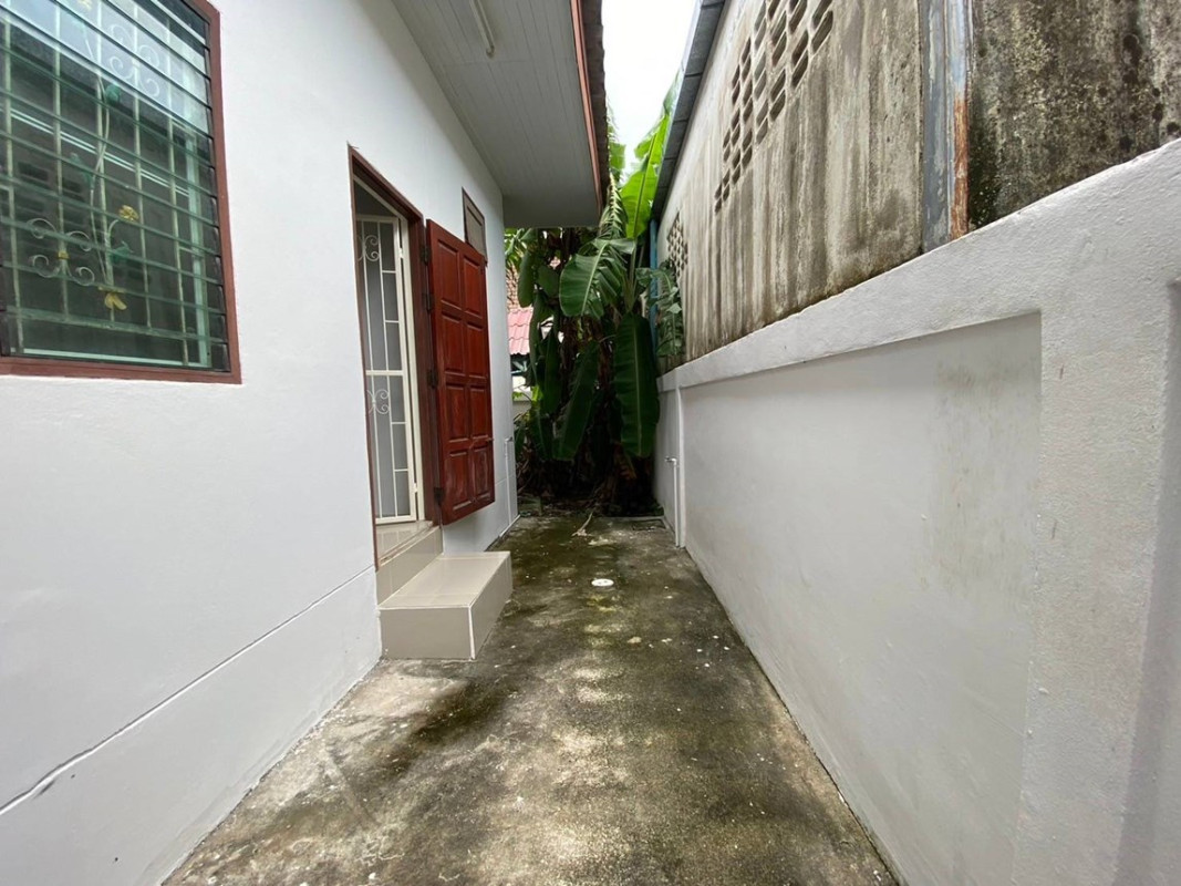 ทาวน์เฮ้าส์ หมู่บ้านประชาชน เฟส5 ระยอง เมืองระยอง ทับมา 1550000