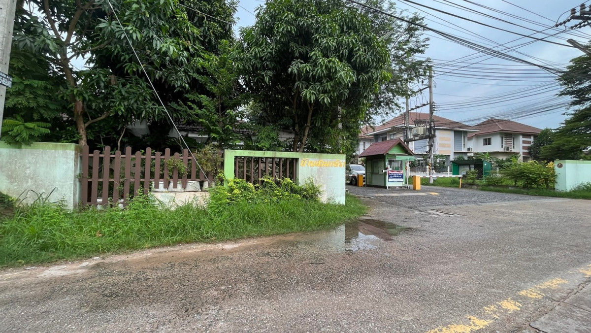 ทาวน์เฮ้าส์ หมู่บ้านบ้านสวนกษิรา ชลบุรี ศรีราชา บึง 1790000