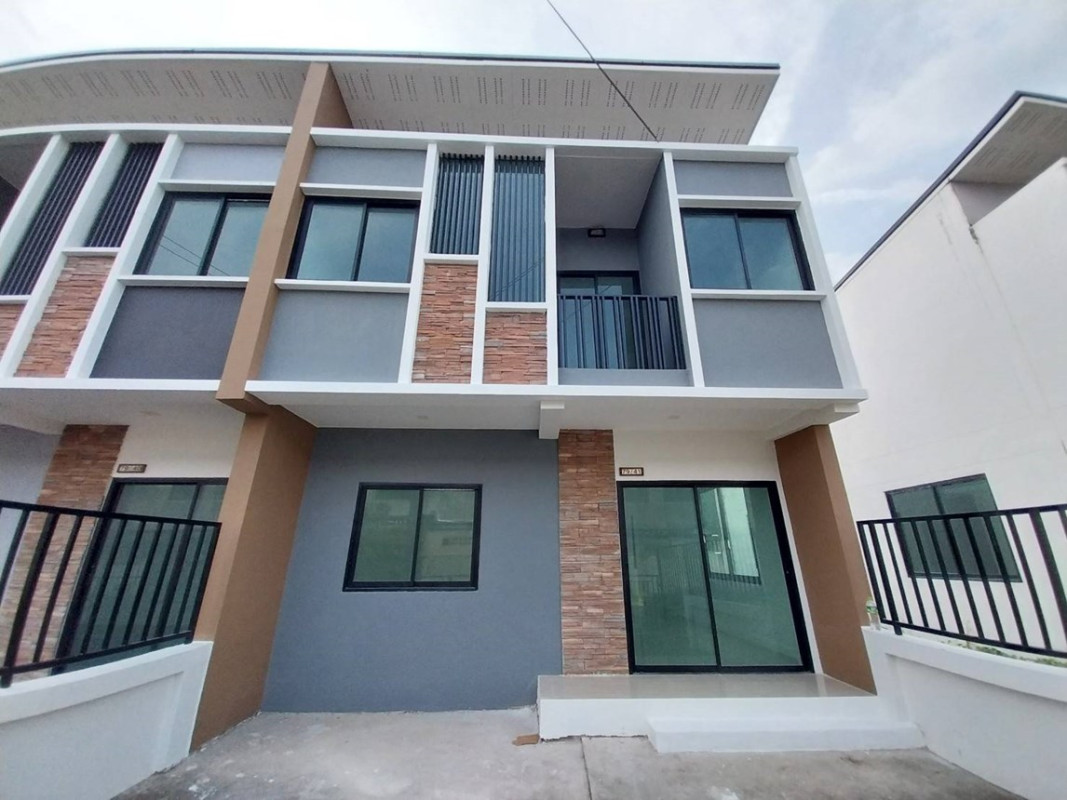 ทาวน์เฮ้าส์ หมู่บ้านอาร์ พี เพลส 2 นนทบุรี บางใหญ่ บางใหญ่ 3100000