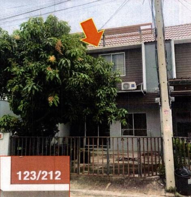 Townhouse Pathum Thani Mueang Pathum Thani Lak Hok 2600000