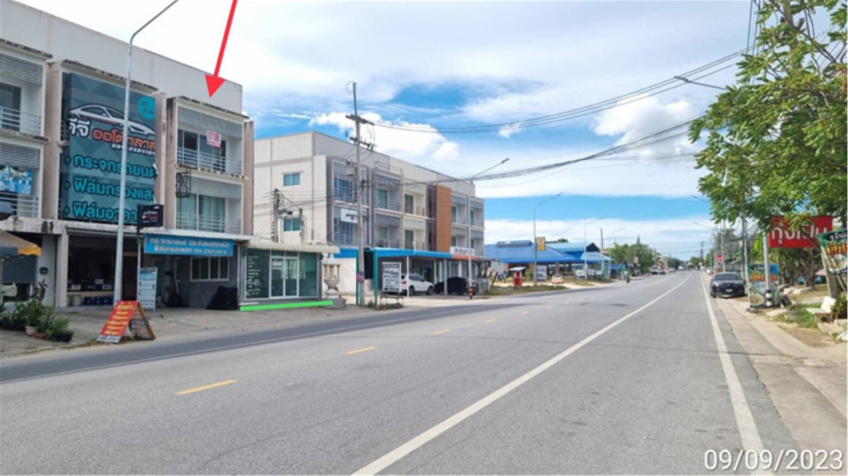 Commercial building Rayong Ban Chang Phla 8673000