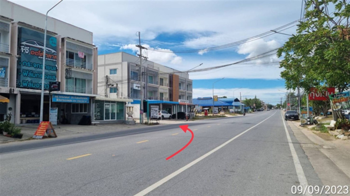 Commercial building Rayong Ban Chang Phla 8673000