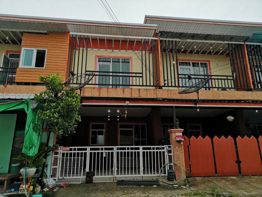 ทาวน์เฮ้าส์ เทพประทานพร ชลบุรี ศรีราชา บ่อวิน 1500000