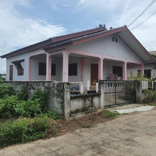 Single house Uttaradit Mueang Uttaradit Ban Ko 1300000