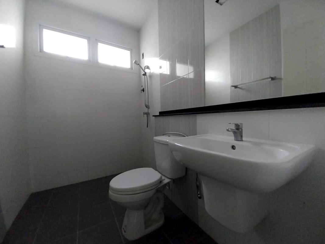 ทาวน์เฮ้าส์ เบล็ส ทาวน์ ศรีนครินทร์ – หนามแดง สมุทรปราการ บางพลี บางแก้ว 3600000