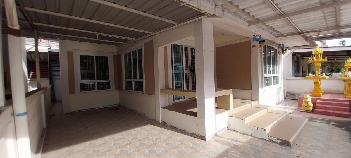 ทาวน์เฮ้าส์ หมู่บ้านบ้านอยู่สบาย ชลบุรี พานทอง หนองตำลึง 2300000