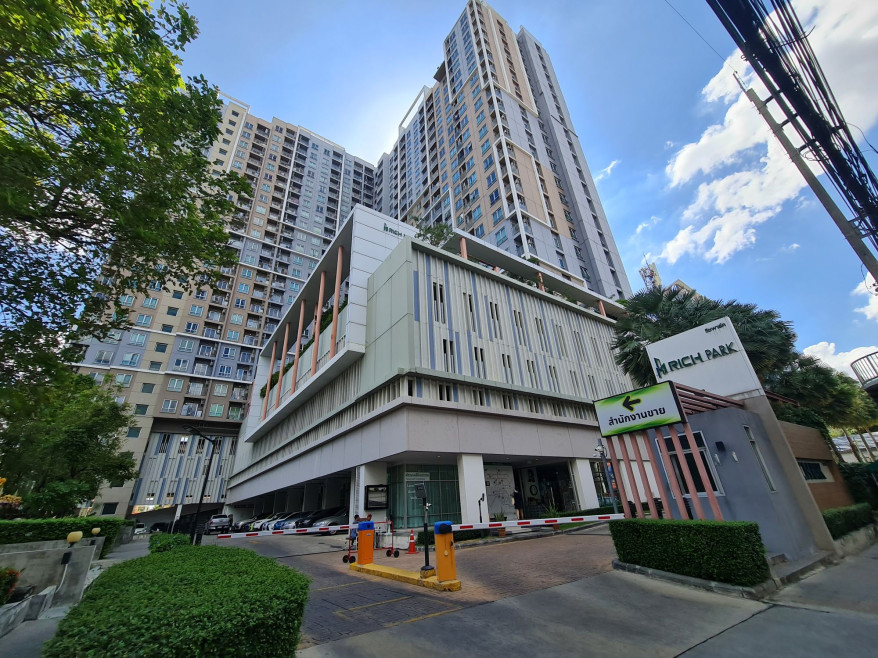 Condominium Bangkok Dusit Dusit 2444000