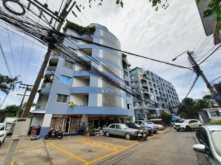 Condominium Bangkok Huai Khwang Sam Sen Nok 834000