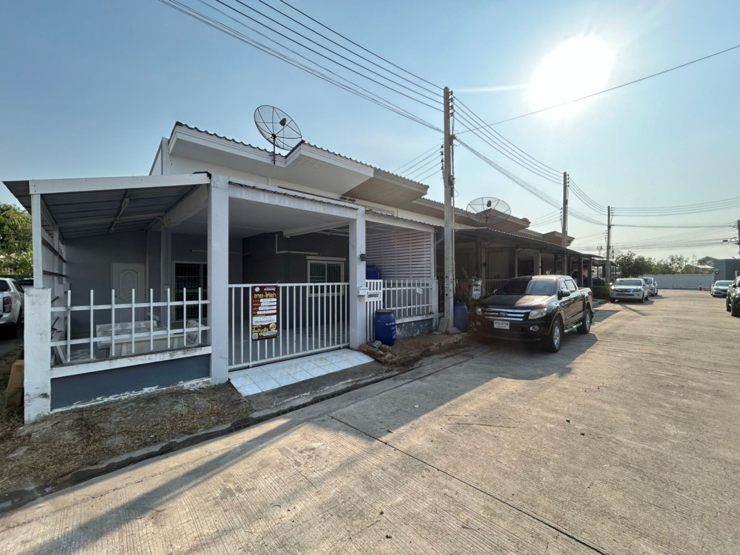 ทาวน์เฮ้าส์ ทรัพย์รุ่งเรืองซิตี้ 2 ชลบุรี พานทอง บ้านเก่า 2000000