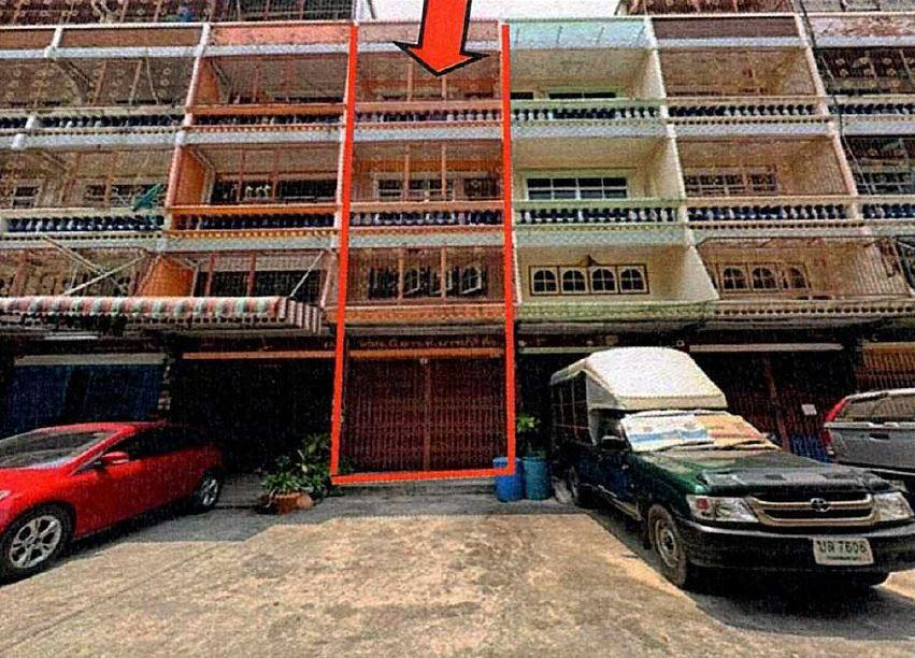 Commercial building Bangkok Chom Thong Bang Kho 3500000