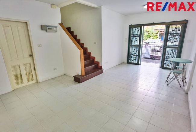 ทาวน์เฮ้าส์ เดอะ วิลล่า รัตนาธิเบศร์ - ราชพฤกษ์ นนทบุรี ปากเกร็ด ท่าอิฐ 2150000