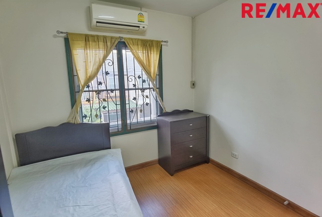 ทาวน์เฮ้าส์ เดอะ วิลล่า รัตนาธิเบศร์ - ราชพฤกษ์ นนทบุรี ปากเกร็ด ท่าอิฐ 2150000