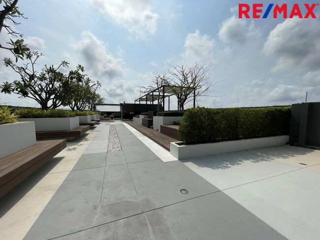 Condominium Aspire Erawan Samut Prakan Mueang Samut Prakan Pak Nam 3800000