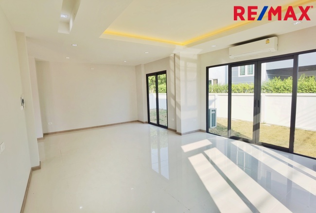 บ้านเดี่ยว ซื่อตรง พรีเมี่ยม บางบัวทอง นนทบุรี บางบัวทอง ละหาร 8490000