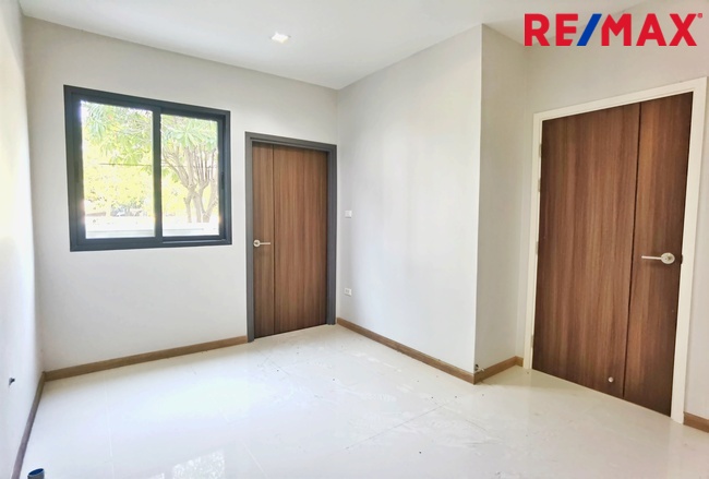บ้านเดี่ยว ซื่อตรง พรีเมี่ยม บางบัวทอง นนทบุรี บางบัวทอง ละหาร 8490000