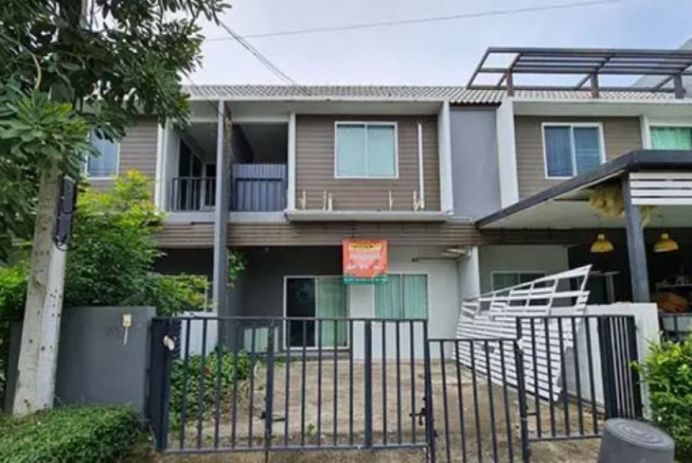 Townhouse Pathum Thani Lam Luk Ka Lat Sawai 2000000