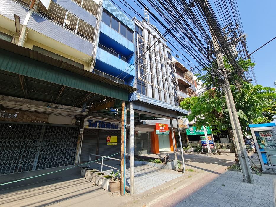Misc. Bangkok Lat Phrao Chorakhe Bua 17000000