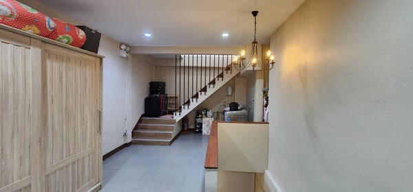 Commercial building Bangkok Phra Khanong Bang Chak 35000000