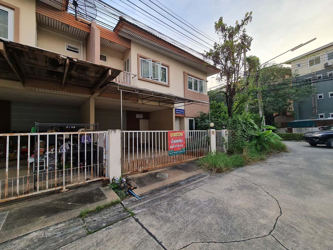 บ้านแฝด ภัทรไพรเวท 2 ปทุมธานี สามโคก สามโคก 2250000