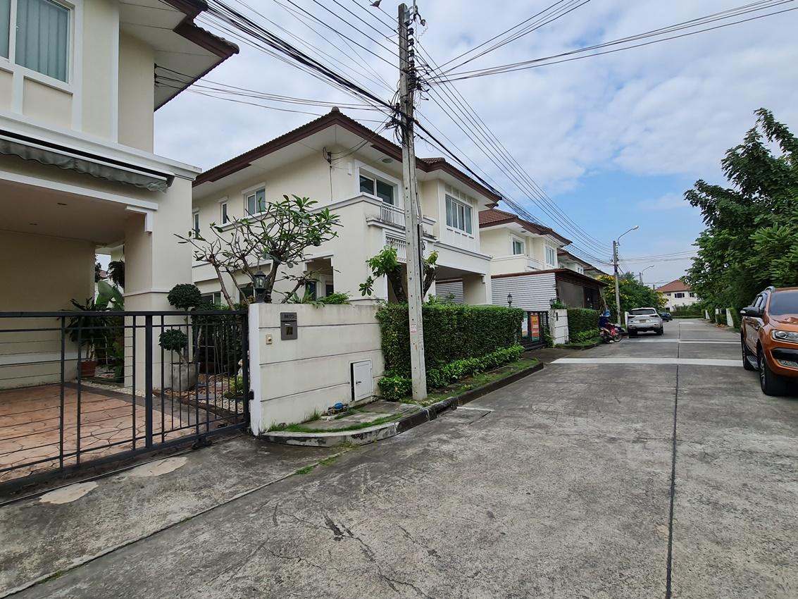 บ้านเดี่ยว เดอะเซ็นโทร รัตนาธิเบศร์ ซอย 11 นนทบุรี บางใหญ่ บางเลน 5800000