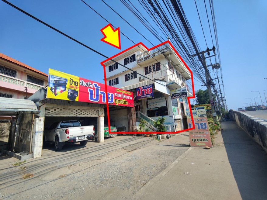 Commercial building Samut Prakan Phra Samut Chedi Nai Khlong Bang Pla Kot 6686000