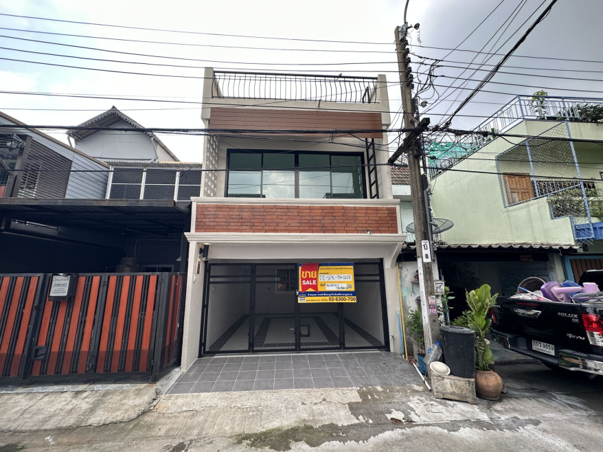 Townhouse Samut Prakan Mueang Samut Prakan Samrong Nuea 2100000