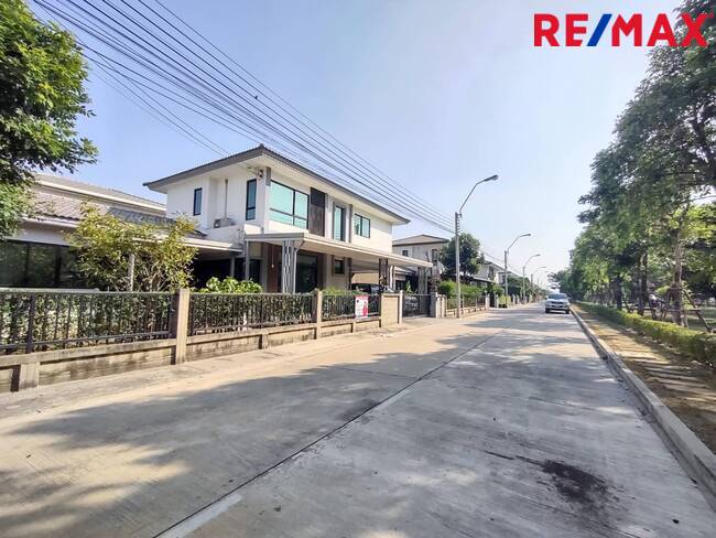 Single house Bangkok Khlong Sam Wa Sam Wa Tawan Tok 6900000