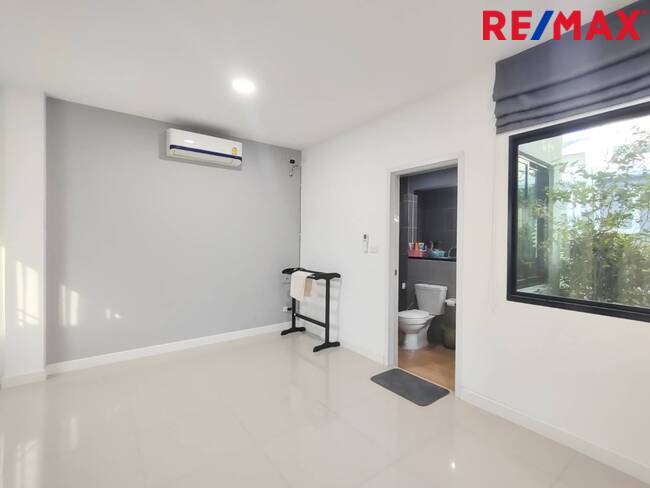 Single house Bangkok Khlong Sam Wa Sam Wa Tawan Tok 6900000